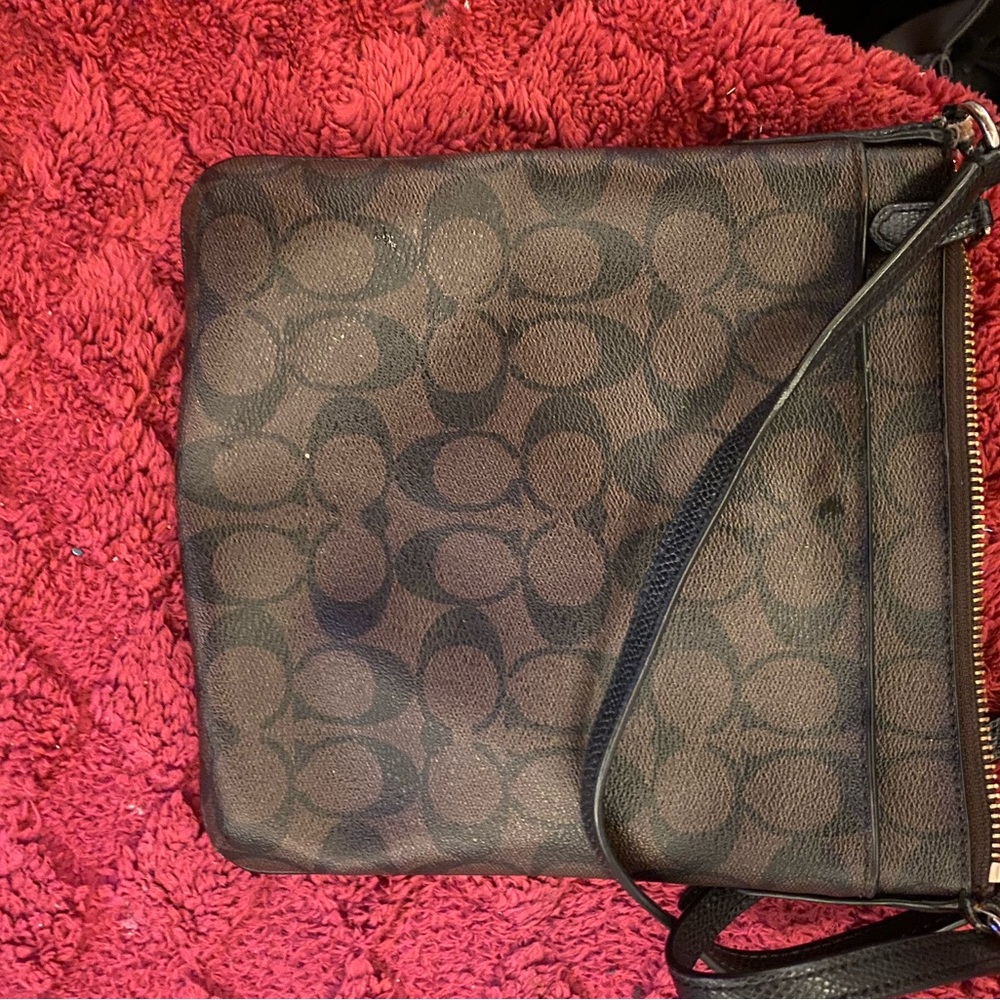 Coach Signature Black and Brown Shoulder Bag - Picture 3 of 4